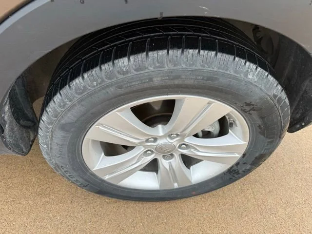 Used 2013 Brown Kia LX image 25