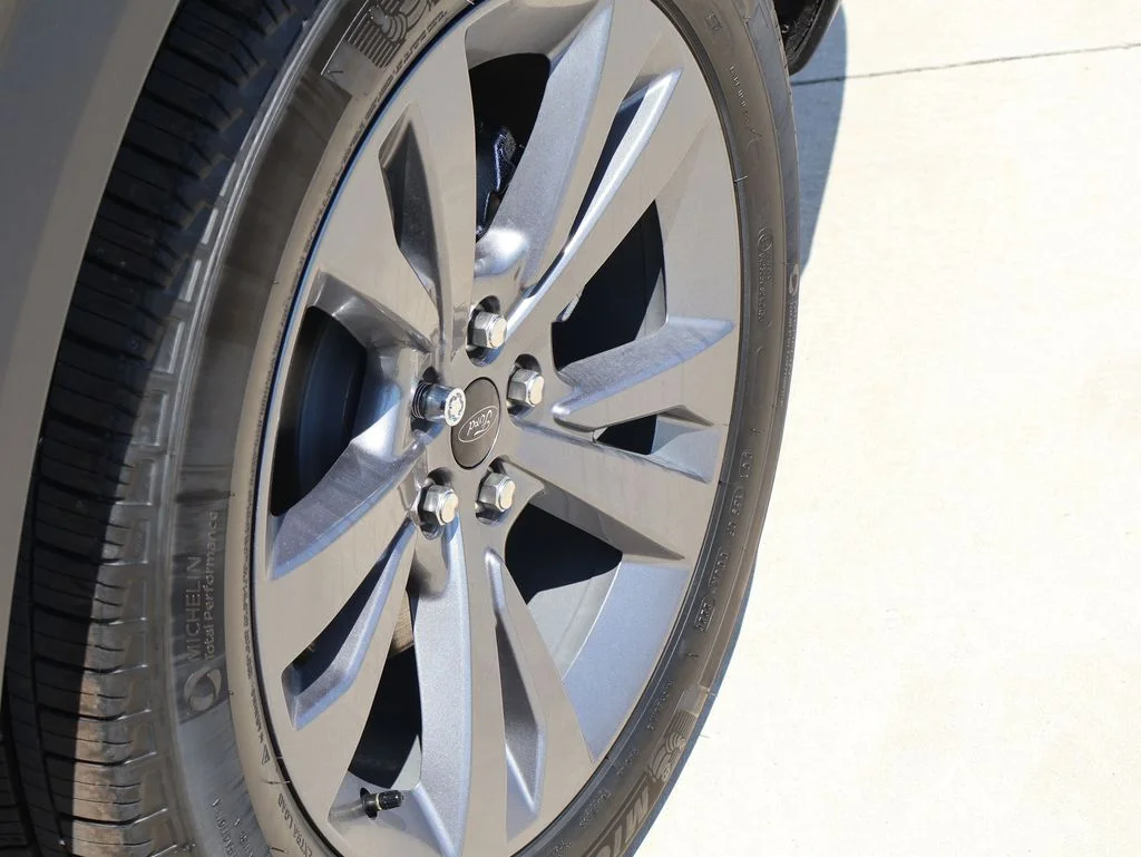 New 2026 Carbonized Gray Metallic Ford Active image 41