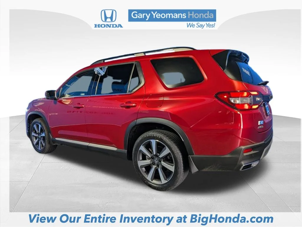 Certified Used 2024 Red Honda Touring image 9