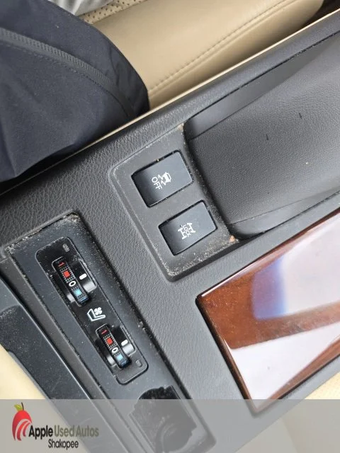 Used 2015  Lexus 350 image 12