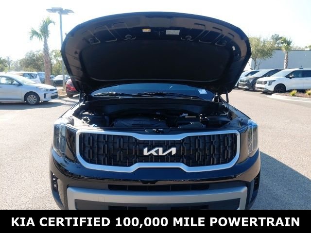 Used 2023 Black Kia EX image 9