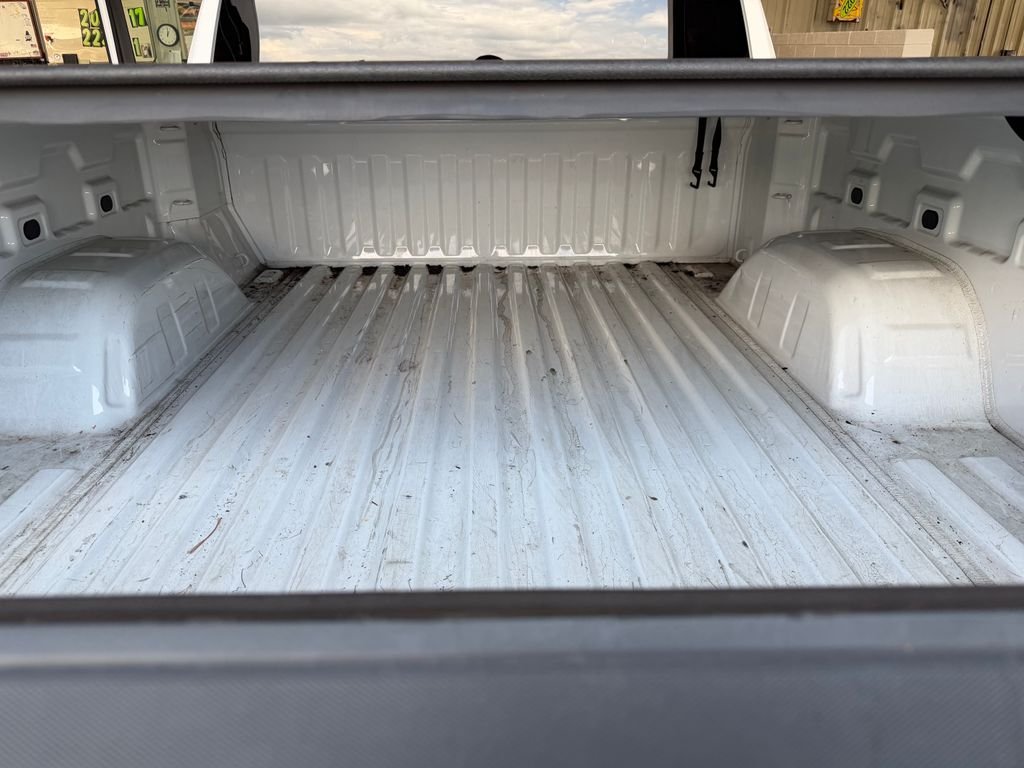 Used 2022 White GMC Pro image 20