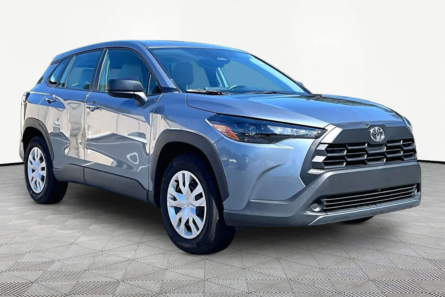 Used 2026 Celestite Toyota L image 3