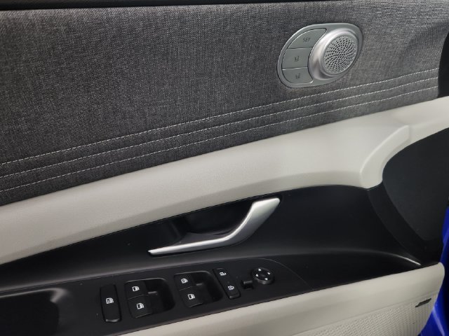 2023 Hyundai Elantra Limited - Photo 10
