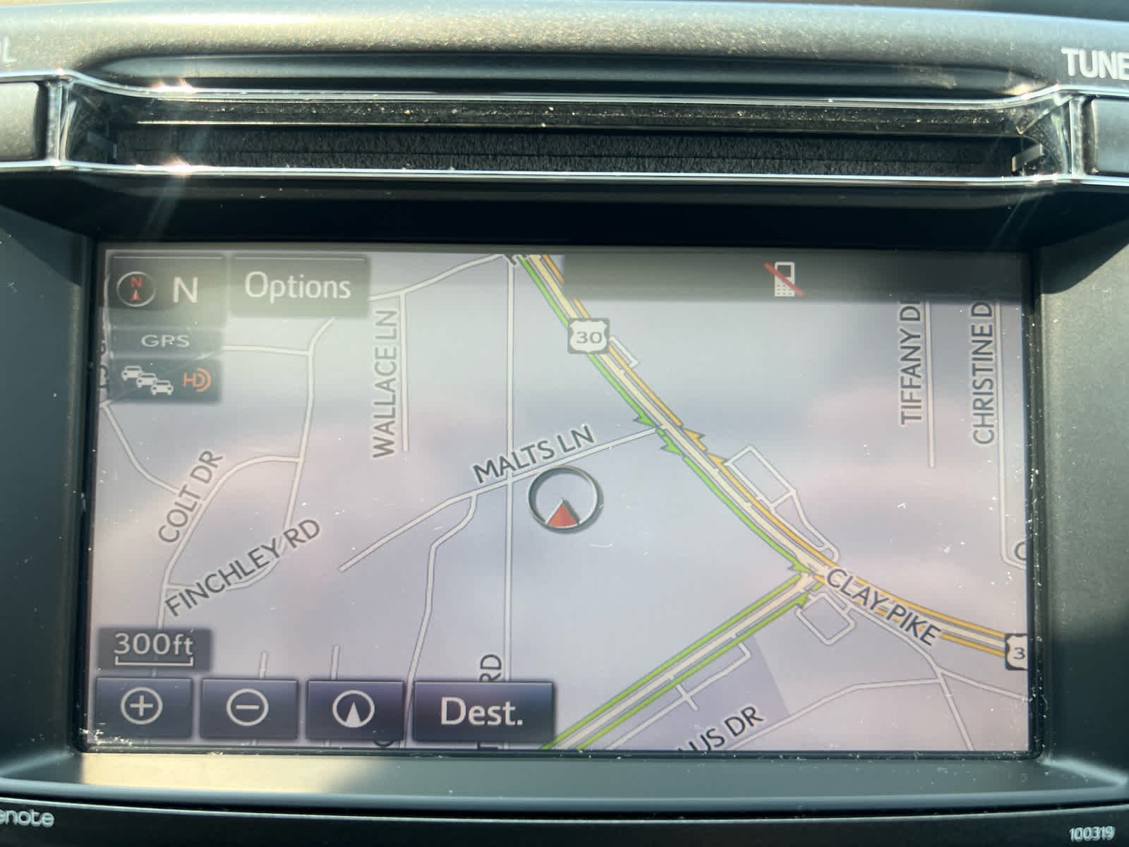 Used 2015 Super White Toyota XLE image 12