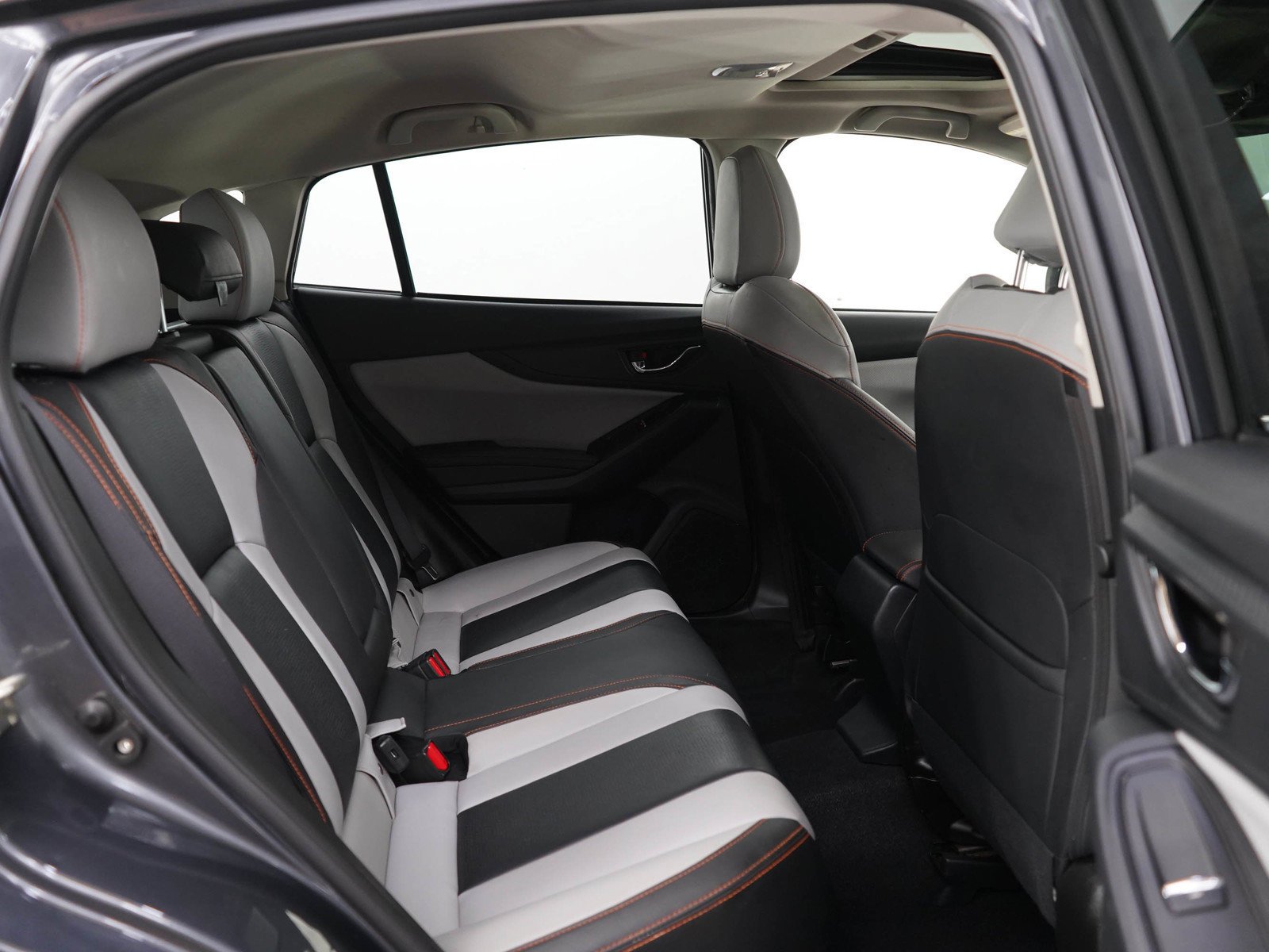 Used 2020 Magnetite Gray Metallic Subaru Limited image 12