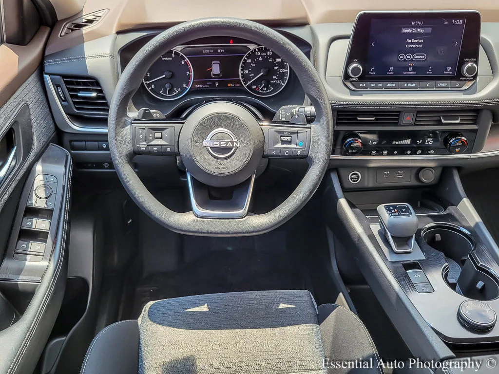 Used 2023 Pearl White Tricoat Nissan SV image 10