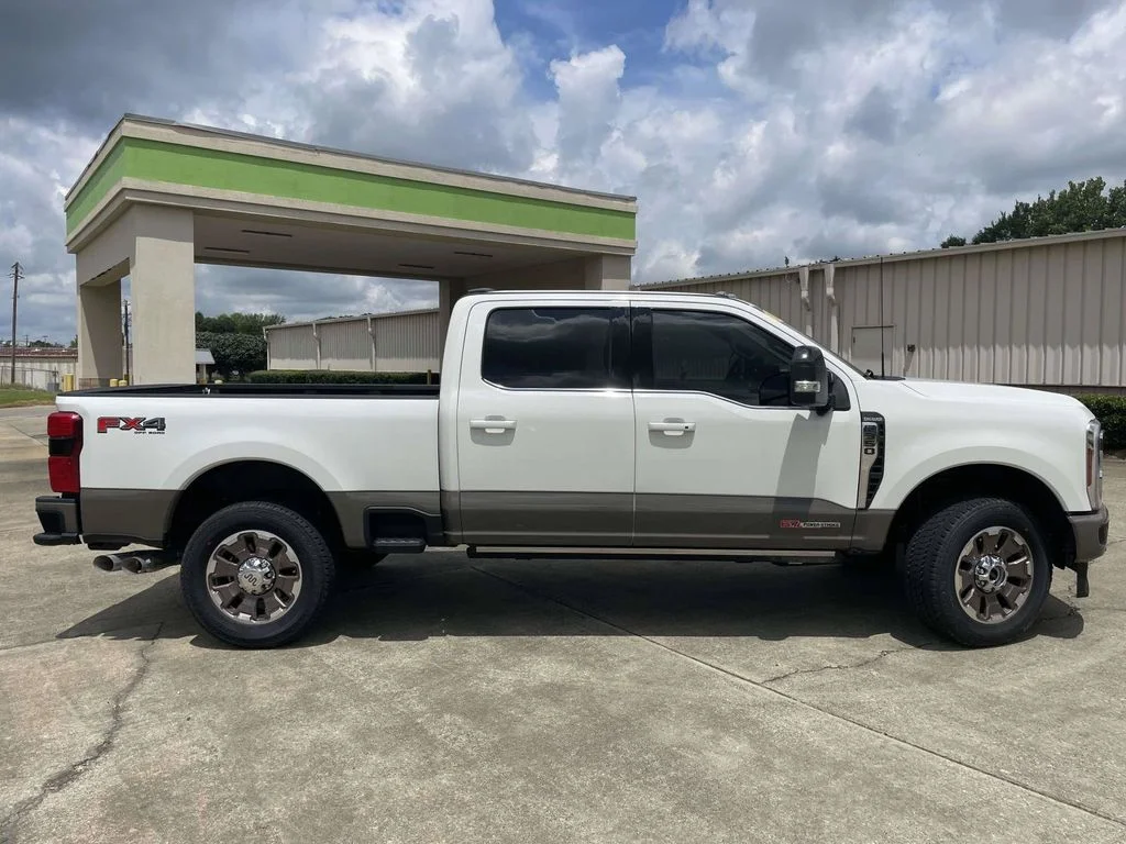New 2026 Star White Metallic Tri-Coat Ford F-350® King Ranch® image 2