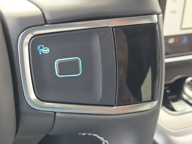 New 2027 Dark Matter Gray Metallic Ford MAX Platinum image 23