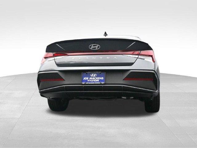 New 2026 Gray Hyundai SEL Sport Plus image 36