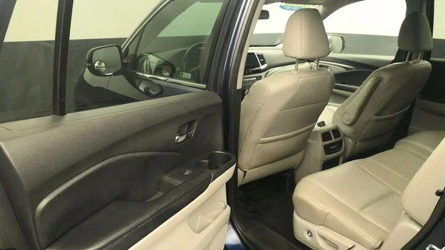 Used 2017 Blue Honda EX-L image 11