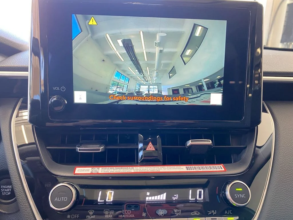 Used 2025  Toyota XLE image 26