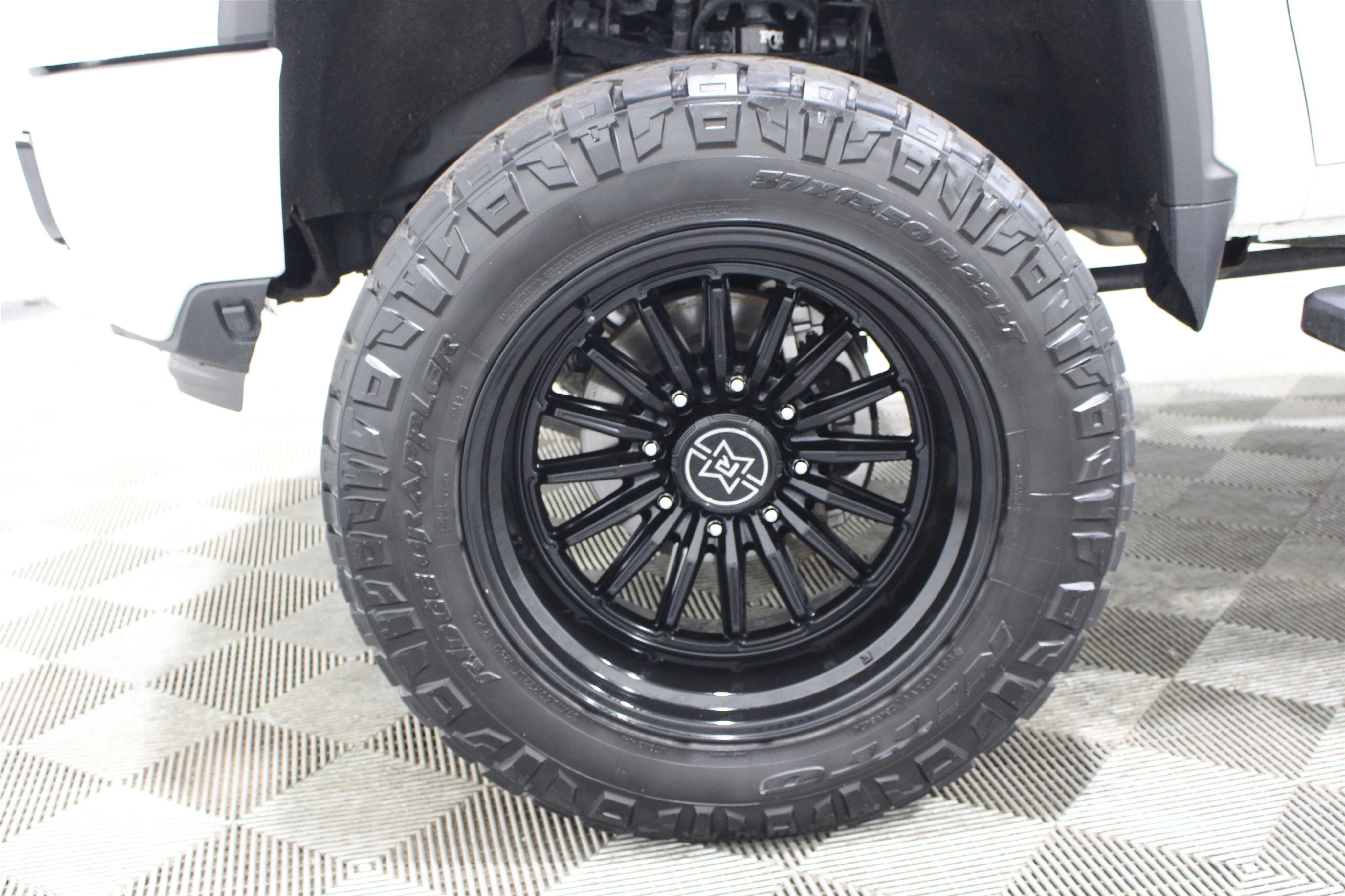 2024 Chevrolet Silverado 2500HD High Country - Photo 41