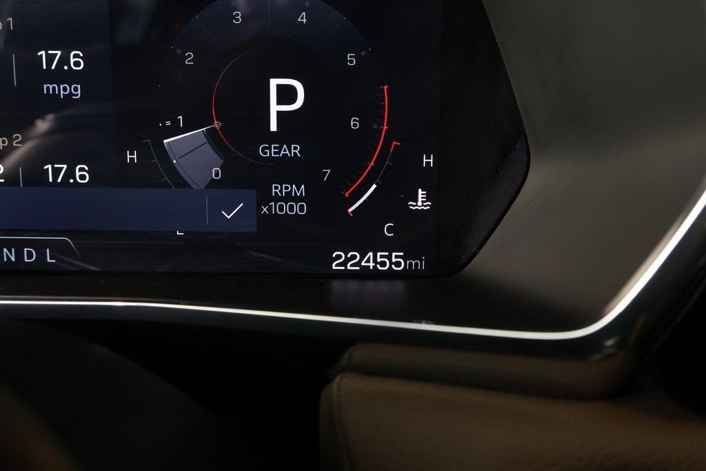 Used 2023 Silver GMC Denali image 17