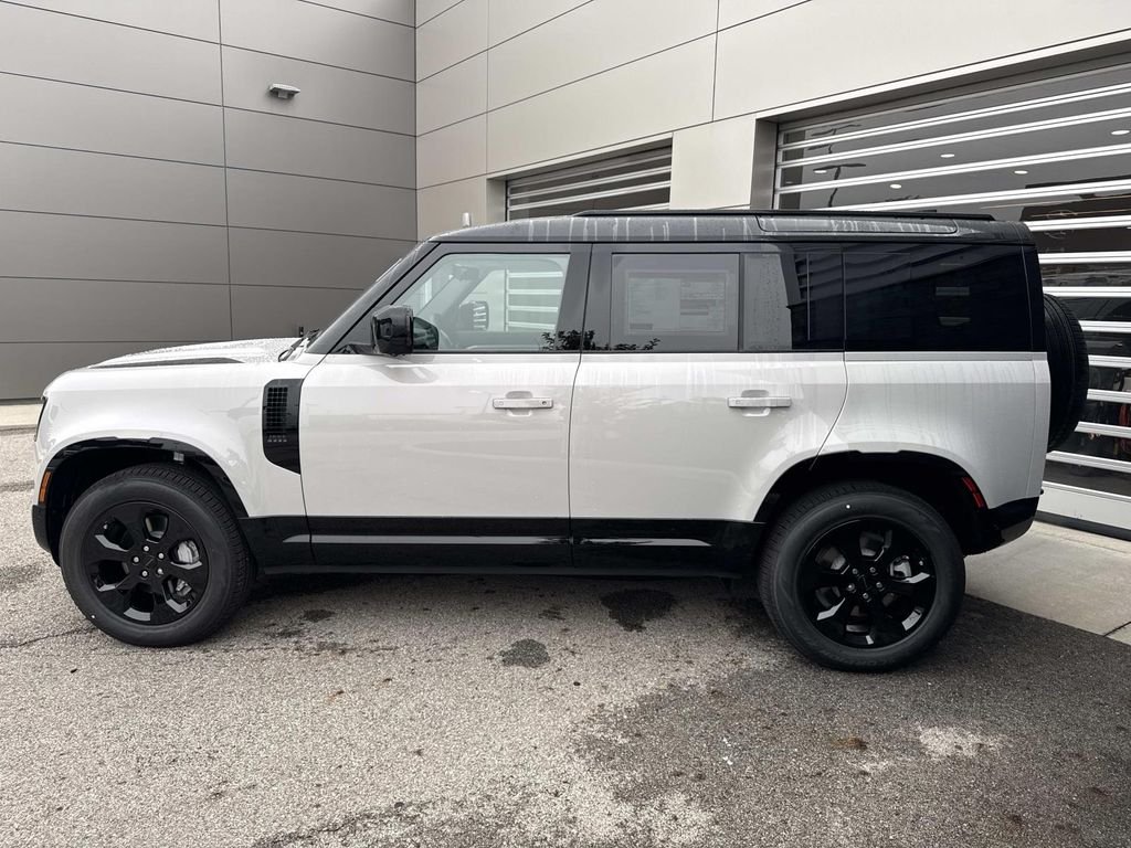 New 2026 Borasco Grey Land Rover X-Dynamic SE image 4