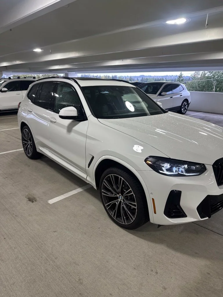 Used 2024 Alpine White BMW xDrive30i image 8