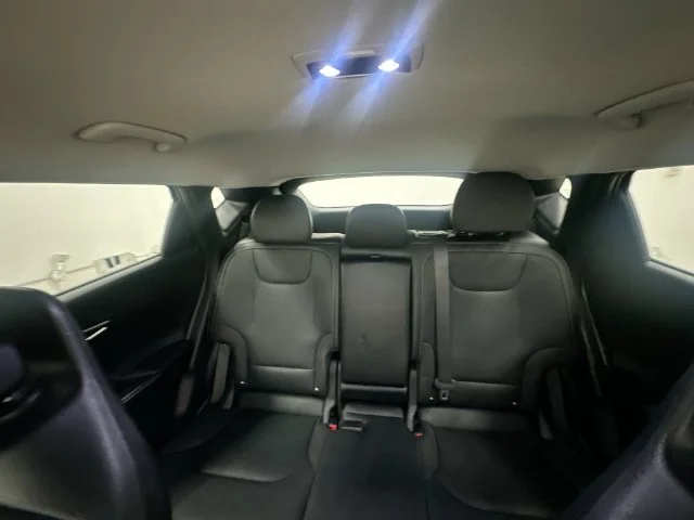 Used 2022 Gray Kia Wind image 32