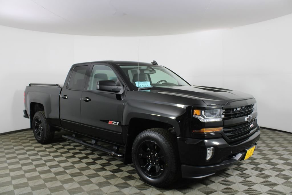 2017 Chevrolet Silverado 1500 LT Z71 4X4 Double Cab Std Box's photo