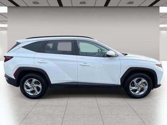 Used 2024 White Hyundai SEL image 2
