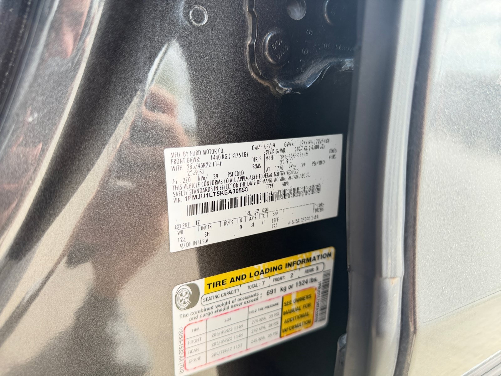 Used 2019 Magnetic Ford Platinum image 24