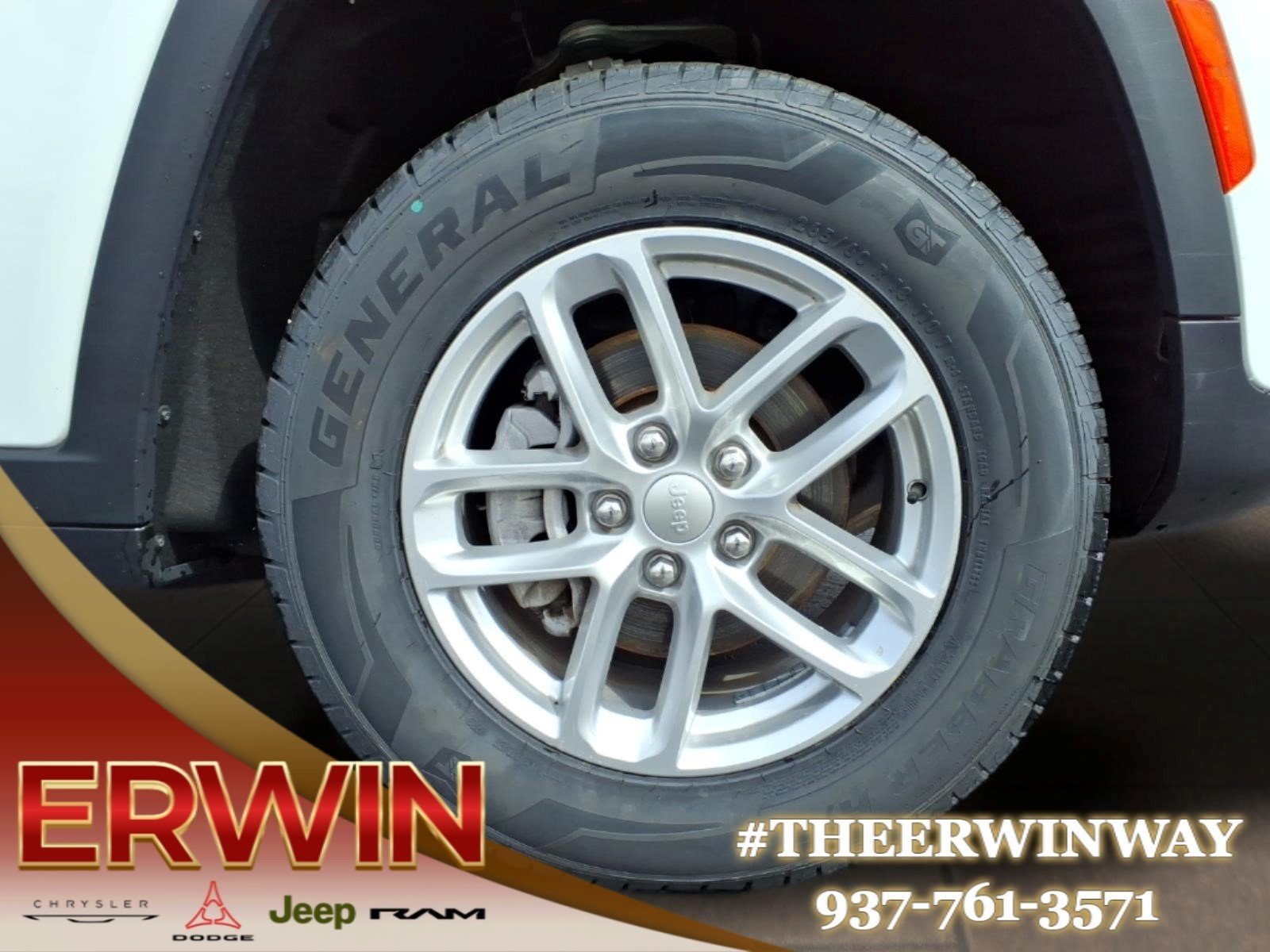 Certified Used 2024 White Jeep Laredo X image 9
