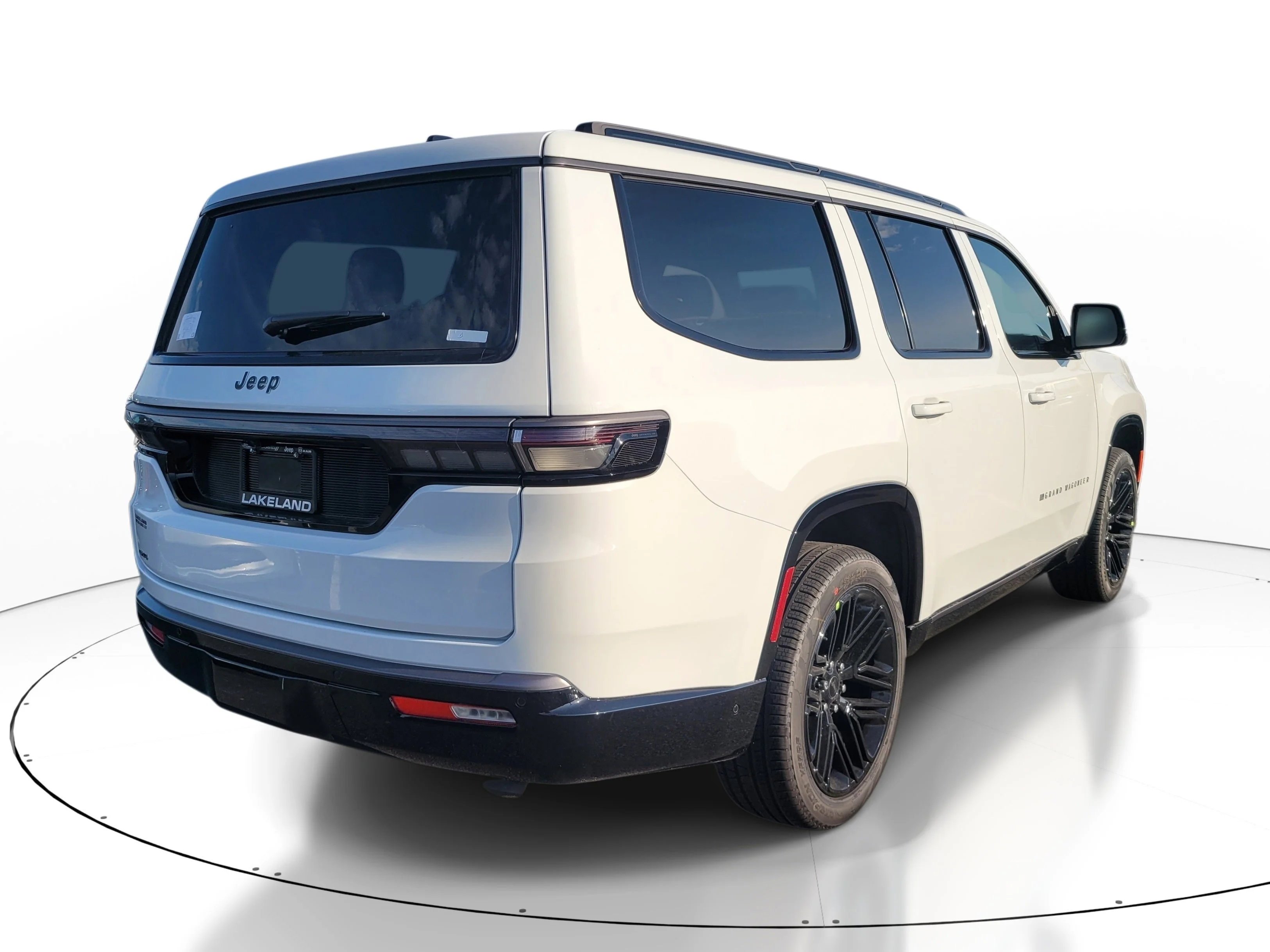 New 2026 Bright White Clearcoat Jeep Limited Reserve image 6