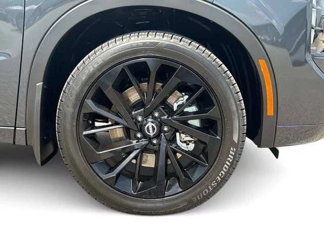 Used 2026 Moonrock Gray Nissan Platinum image 4