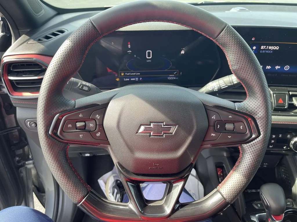 Used 2025 Gray Chevrolet RS image 16
