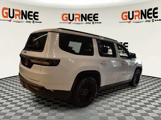 New 2026 Bright White Clear-Coat Exterior Paint Jeep Limited Reserve image 2