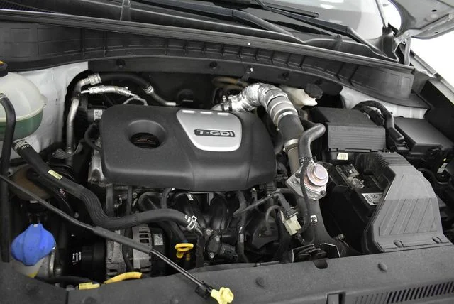 Used 2017 Silver Hyundai Sport image 44