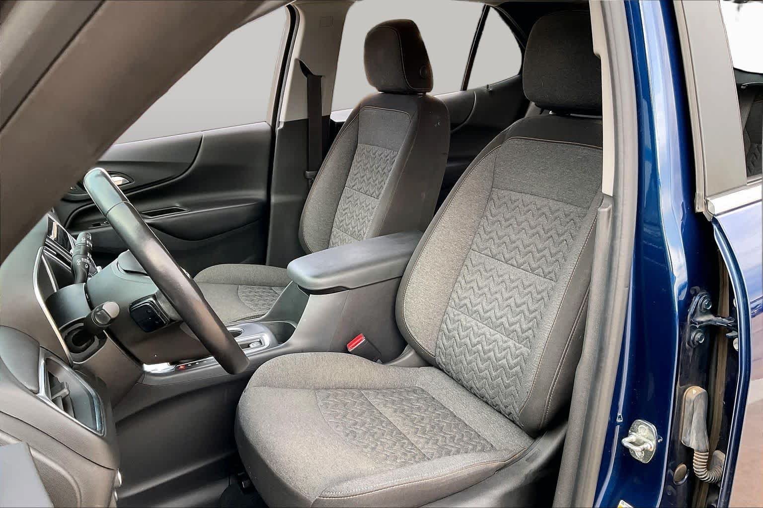 Used 2022 Blue Glow Metallic Chevrolet LT image 9
