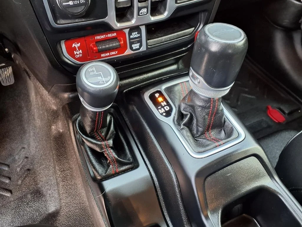 Certified Used 2020 Gray Jeep Rubicon image 10