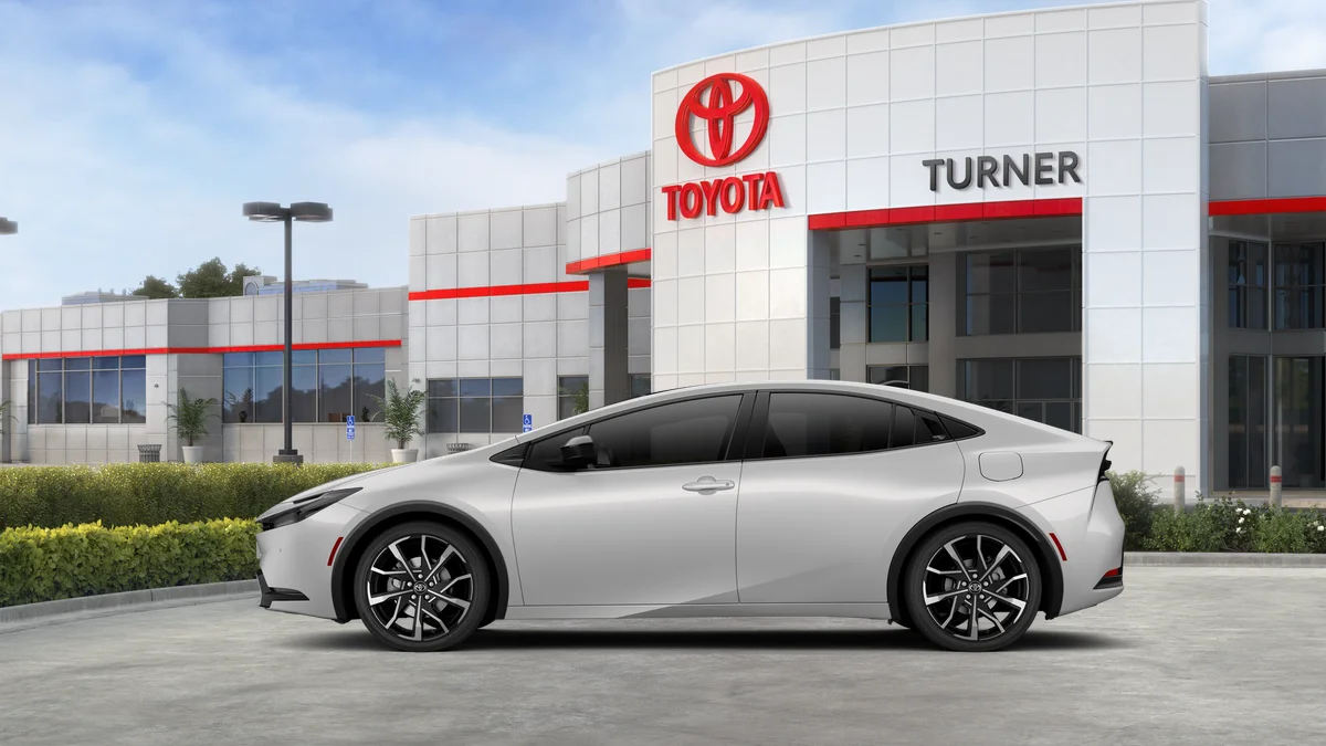 2026 Toyota Prius Plug-in Hybrid XSE - Photo 49