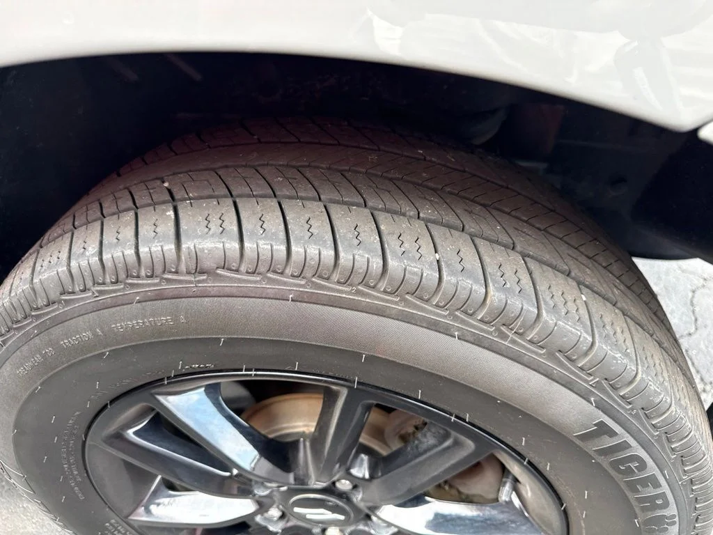 Used 2020 Gray Dodge SE image 18