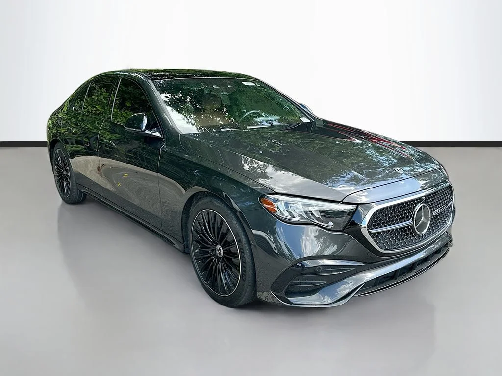 Used 2025  Mercedes-Benz E 350 image 3