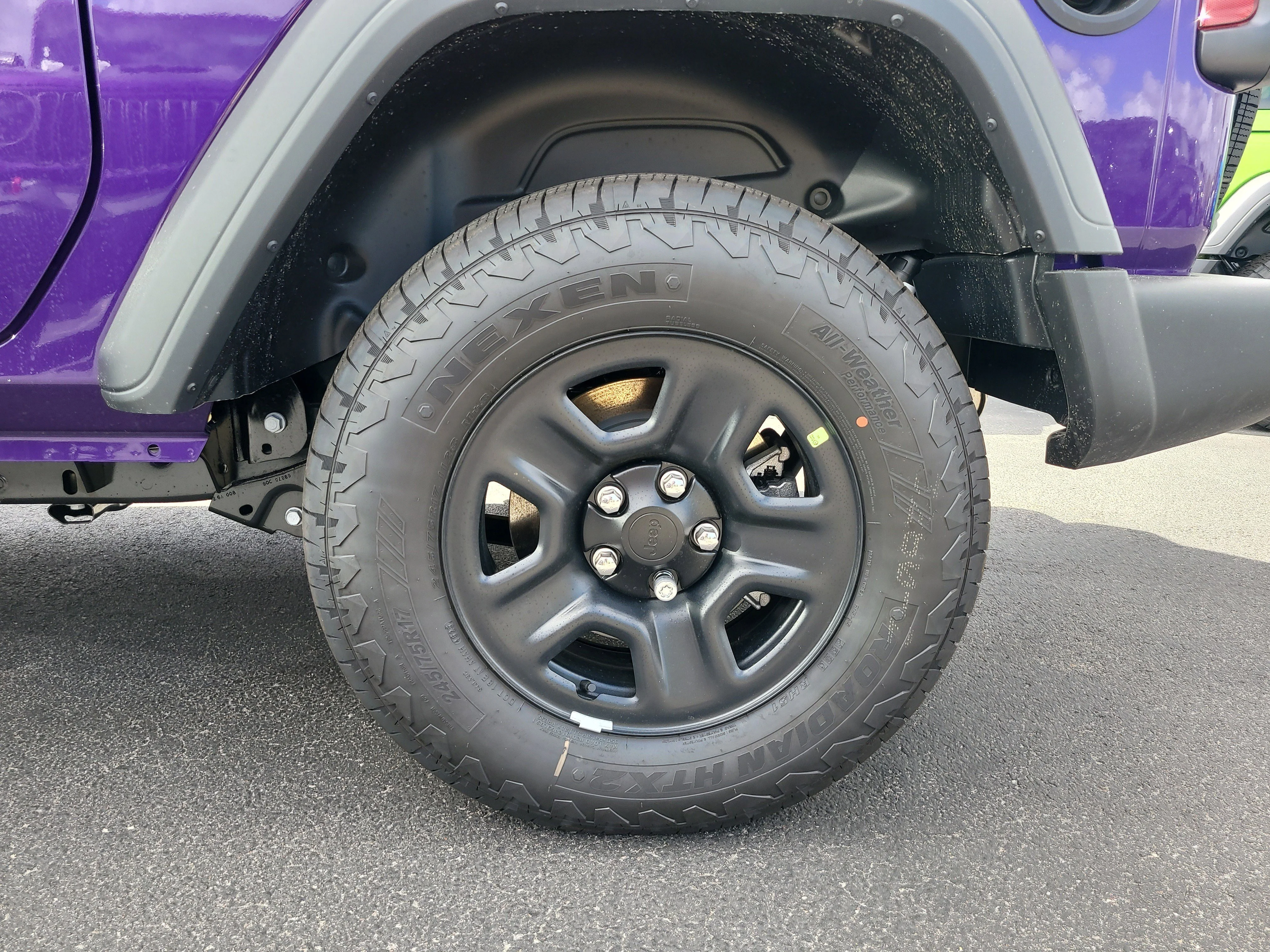 New 2026 Reign Jeep Sport image 9