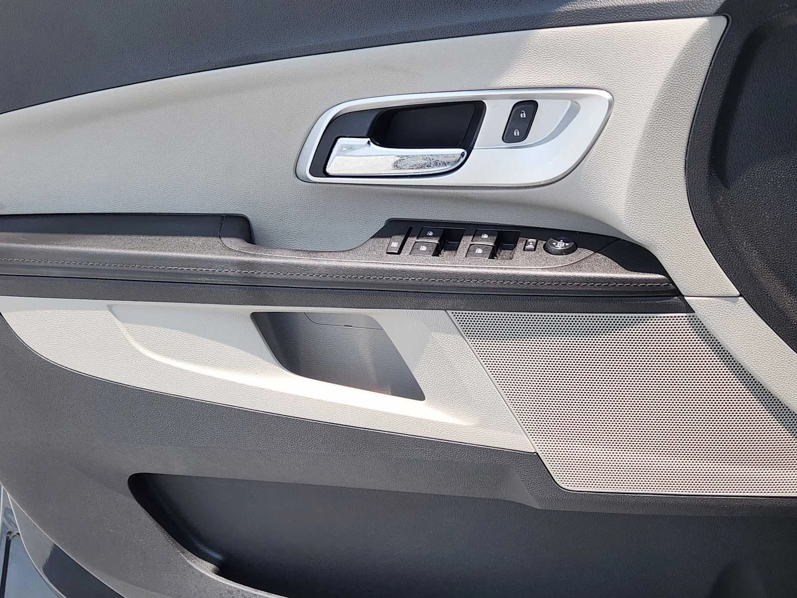 Used 2017 Nightfall Gray Metallic Chevrolet Premier image 22