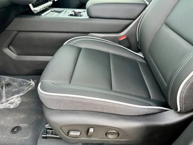2026 GMC Sierra EV Elevation - Photo 16