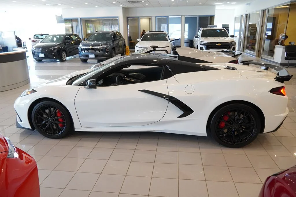 New 2026 Arctic White Chevrolet 2LT image 6