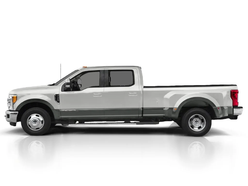 Used 2017 Oxford White Ford Lariat image 9