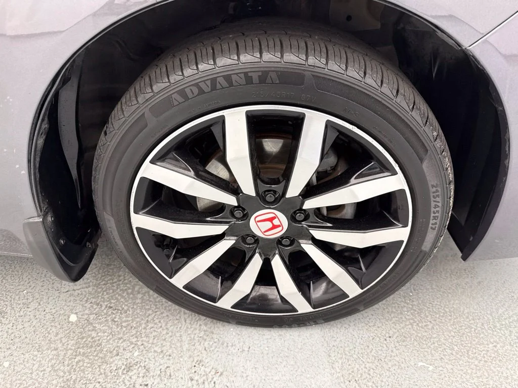 2014 Honda Civic EX-L 2dr Car Slide 10