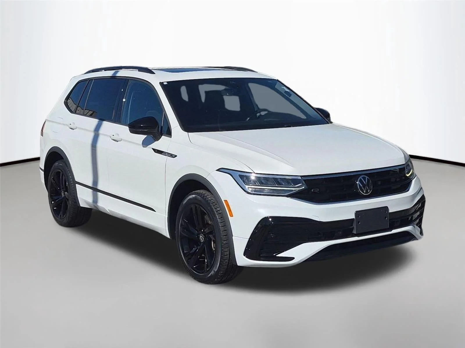Used 2023 Opal White Pearl Volkswagen SE R-Line Black image 7