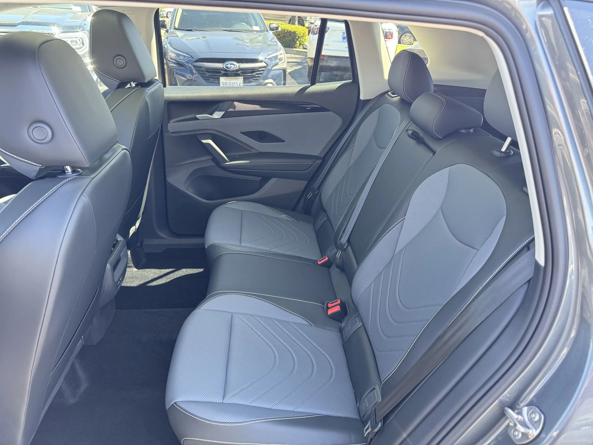 Used 2026 Platinum Gray Metallic Volkswagen SE image 31