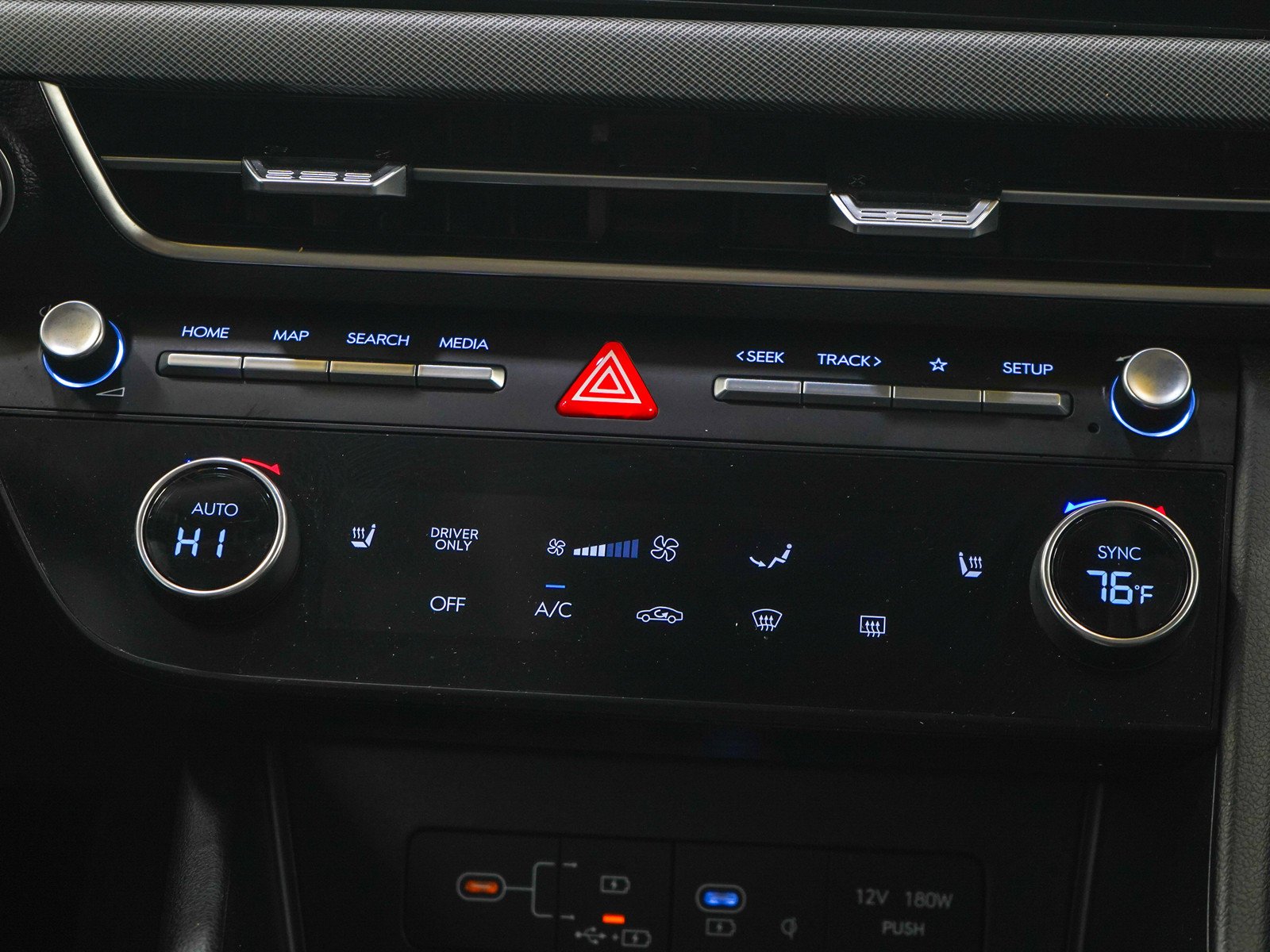 Used 2025 Portofino Gray Hyundai SEL FWD image 18