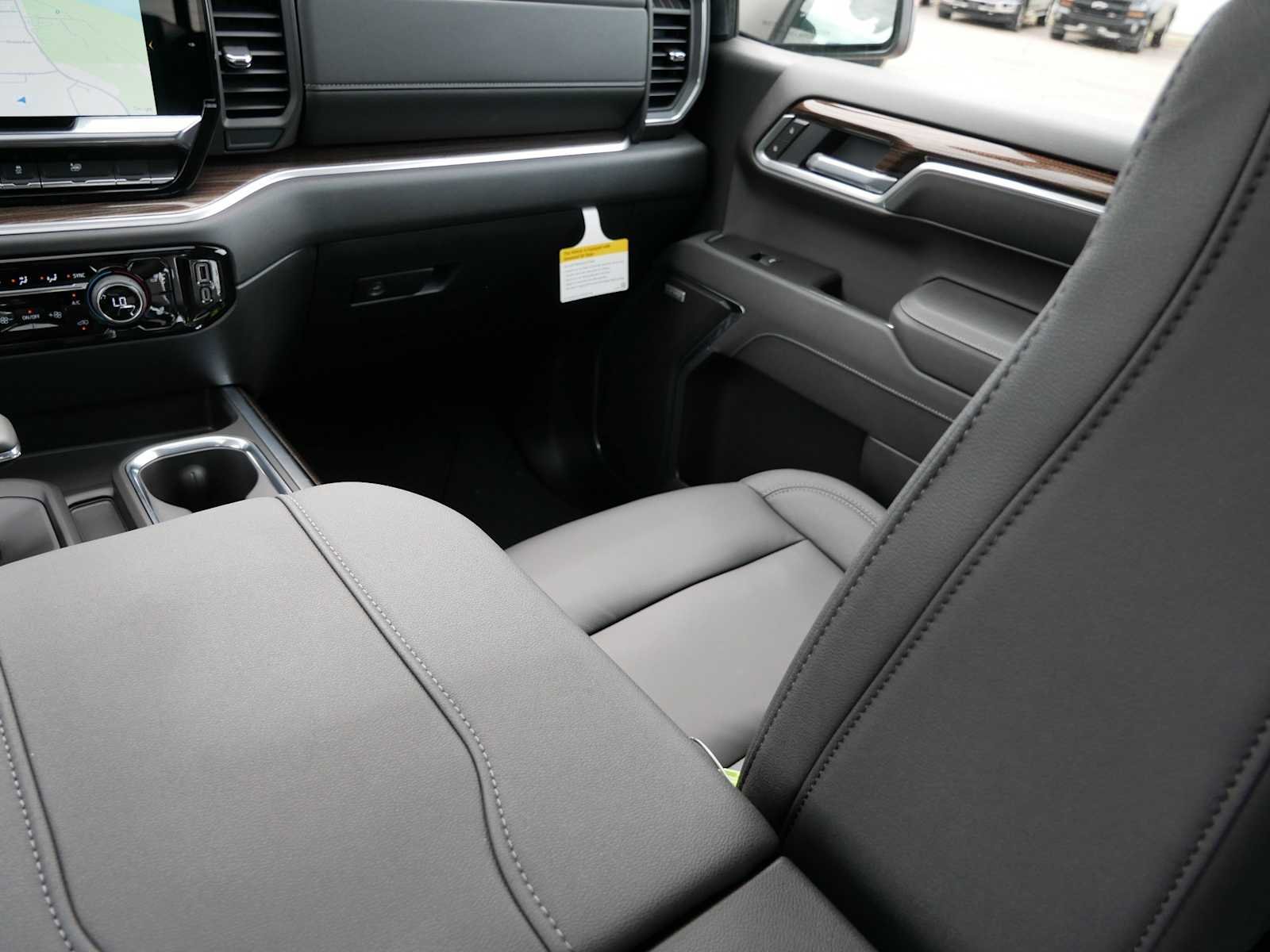 2026 Chevrolet Silverado 1500 RST - Photo 15