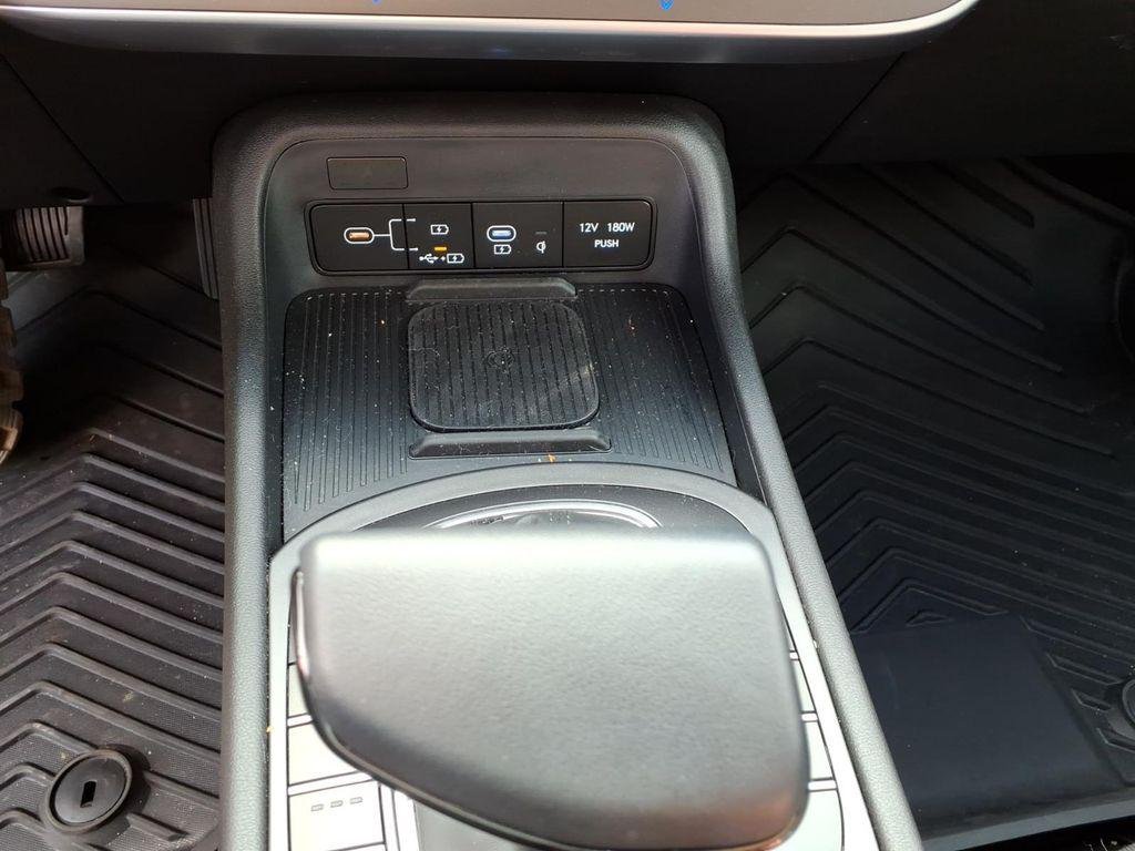 New 2026 White Hyundai SEL Sport FWD image 21