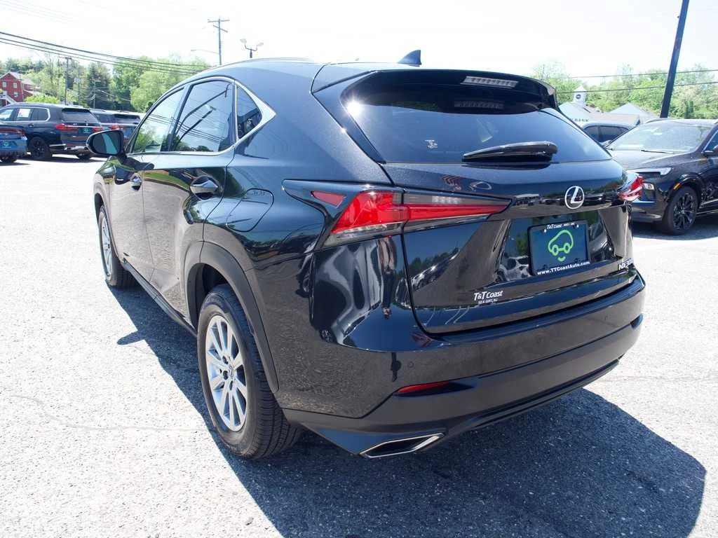 2021 Lexus NX 300 - Photo 6