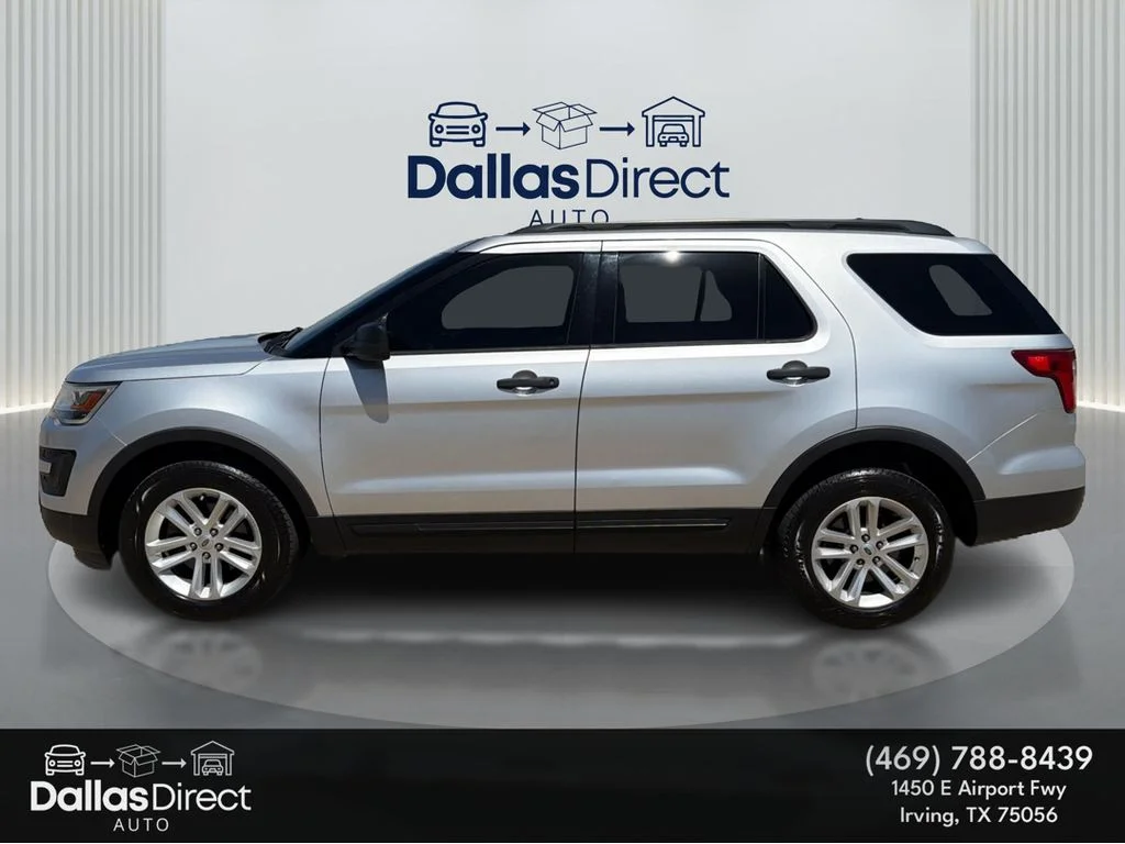 Used 2017 Ingot Silver Metallic Ford Base image 9