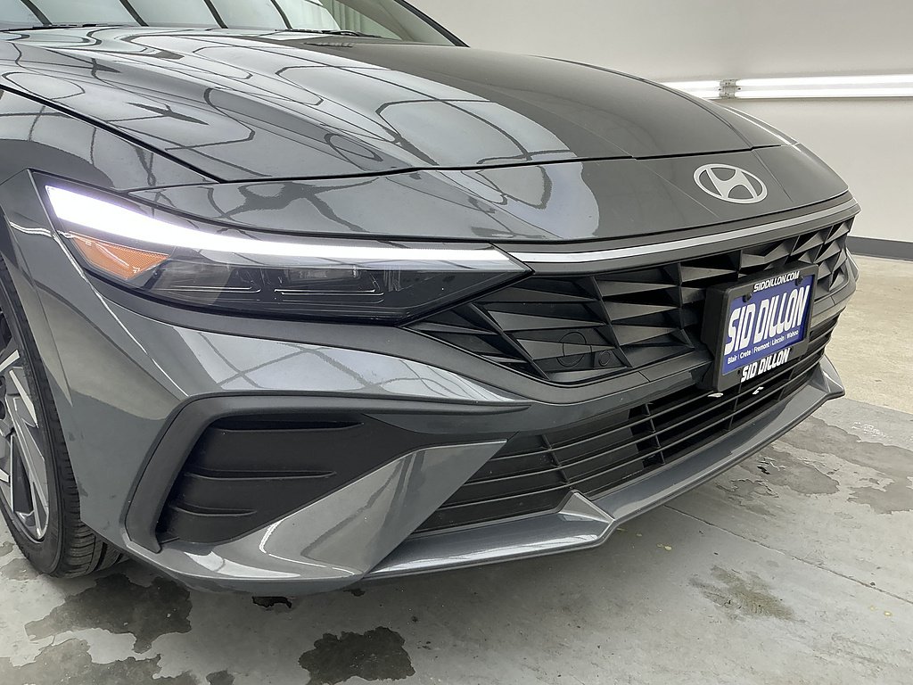 Used 2025 Ecotronic Gray Pearl Hyundai SEL Sport image 25