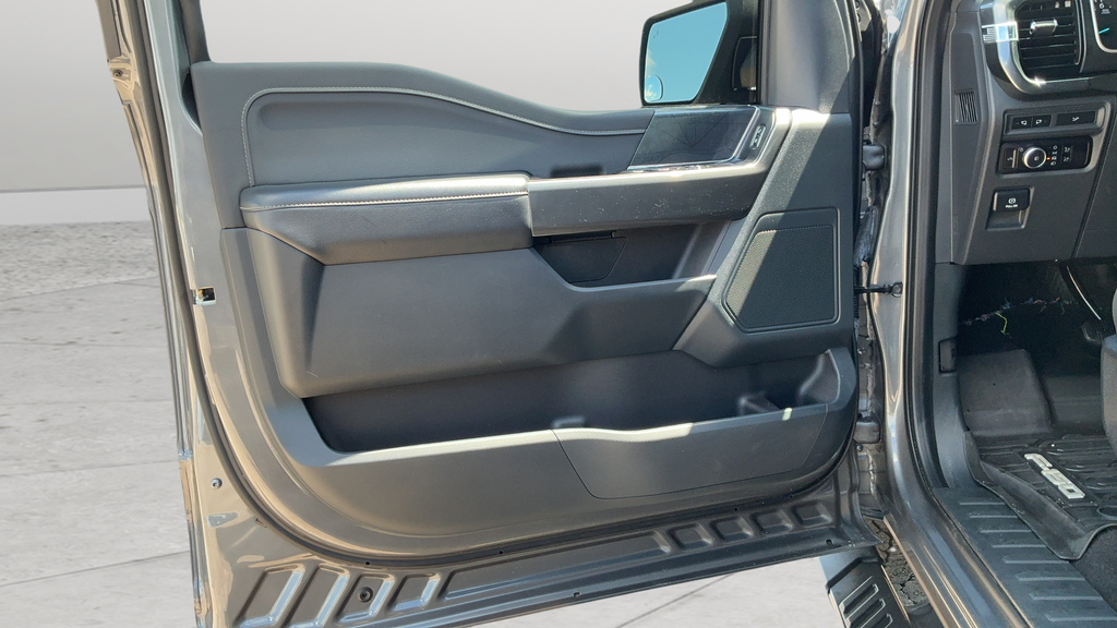 Used 2023 Gray Ford XLT image 18